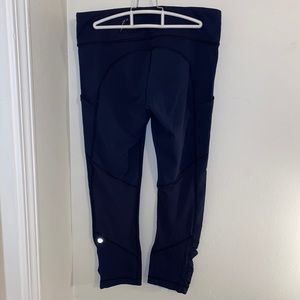 Lululemon navy pace rival crop with ruched sides